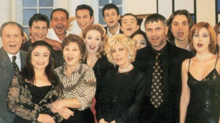 «Δύο Ξένοι» – Αυτό είναι το ζευγάρι που δεν υπήρχε στο σενάριο και δημιουργήθηκε μετά