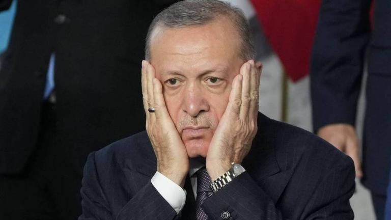 Τραγικός Ερντογάν: Η Ελλάδα βυθίζει φουσκωτά των προσφύγων στο Αιγαίο