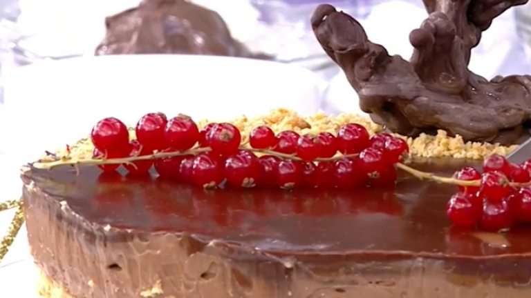 Cheesecake με πραλίνα και Πτι Μπερ από τον Παπαδοπούλου - Το απόλυτο γλυκό για την Πρωτοχρονιά