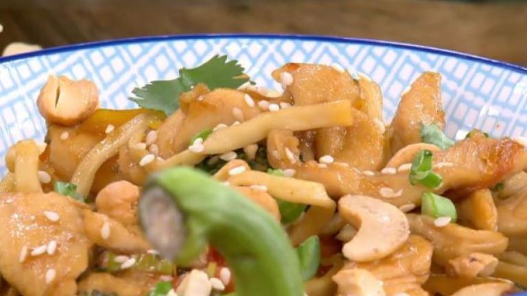 Noodles με λαχανικά & κοτόπουλο