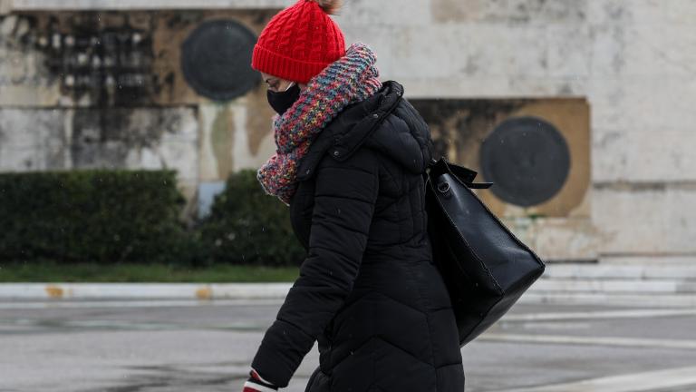 Καιρός - Νέα πτώση της θερμοκρασίας για την Τρίτη 14/12: Βροχές, καταιγίδες και χιόνια στην Πάρνηθα