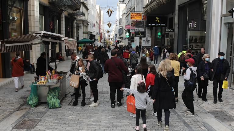 Εορταστικό ωράριο: Ποιες Κυριακές θα είναι ανοικτά τα καταστήματα 