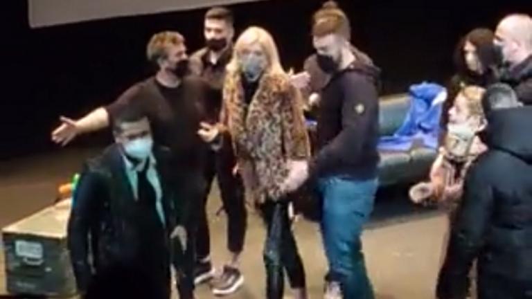 Καταδικάζει ο κυβερνητικός εκπρόσωπος Γ. Οικονόμου την παρεμπόδιση παράστασης