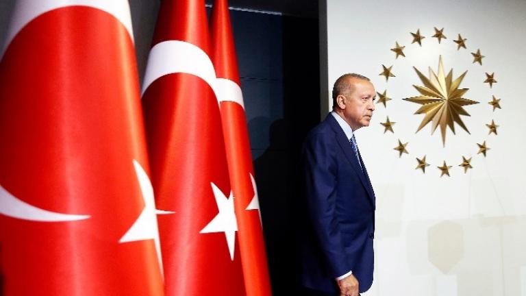  ΝY Times: Ο Ερντογάν συνεχίζει να κάνει του κεφαλιού του στην οικονομία