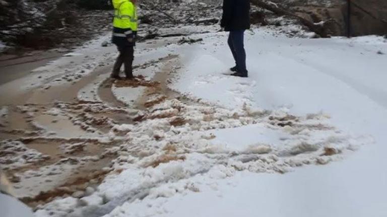 Ισχυρές χιονοπτώσεις στην Εύβοια και κλειστά σχολεία  