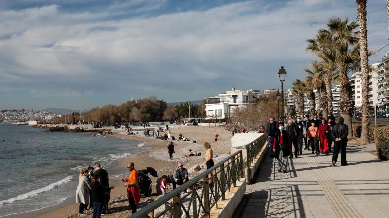 Καιρός για Τετάρτη 5/1: Νεφώσεις με σποραδικές βροχές - Θερμοκρασία σε υψηλά για την εποχή επίπεδα