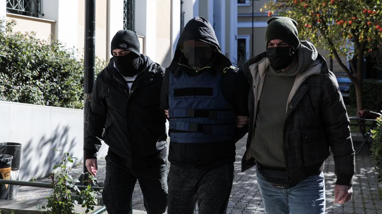 Στη φυλακή ο 46χρονος "νταής" της Αργυρούπολης για τον ανηλεή ξυλοδαρμό της συντρόφου του 