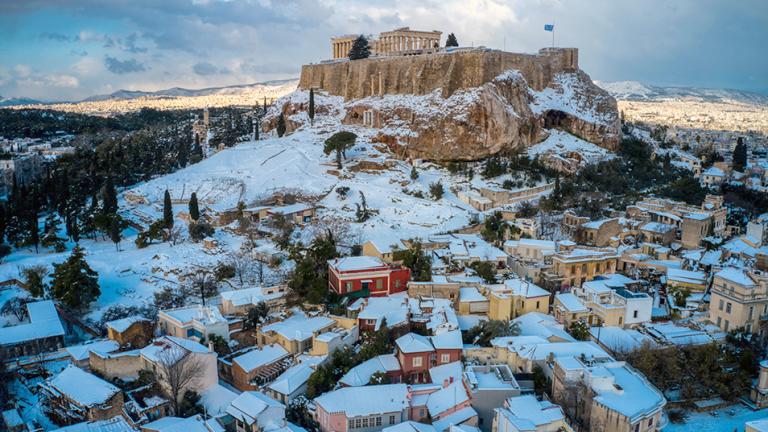 Αργία την Τετάρτη 26/1: Ποια καταστήματα θα λειτουργήσουν στις περιοχές που πλήττονται από την κακοκαιρία