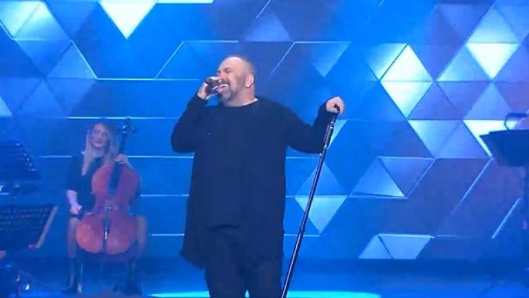 Σπίτι με το Mega (08/01): Ο Γιώργος Αλκαίος τραγουδά τις αξέχαστες επιτυχίες του