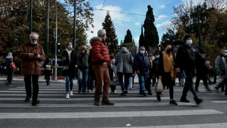 Η Όμικρον συνεχίζει να καλπάζει και να καταγράφει συνεχή «μαύρα« ρεκόρ»: Τα κρούσματα θα αγγίξουν τις 50.000 σήμερα