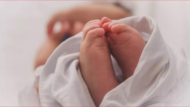 Τραγωδία στη Θεσσαλονίκη: Ξεψύχησε το νεογέννητο βρέφος της 36χρονης διασωληνωμένης με κορoνοϊό
