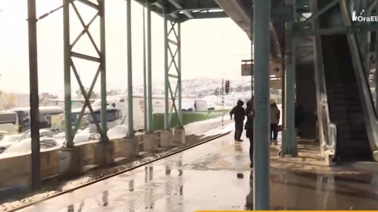 Σταθμός Κάντζας: Εγκλωβισμένο ζευγάρι με 19 μηνών μωρό το οποίο δεν έφαγε από χτες (ΒΙΝΤΕΟ)