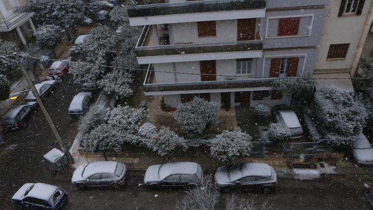 Τι είναι η χιονοκαταιγίδα που θα σαρώσει τις επόμενες ώρες την Αττική (ΒΙΝΤΕΟ)