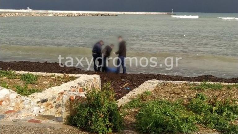 Θρίλερ στη Σκόπελο: Εντοπίστηκε πτώμα στο λιμάνι του νησιού (ΦΩΤΟ)