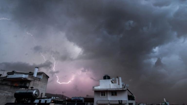 Καιρός (24/2): Βροχές και καταιγίδες αναμένονται αύριο κυρίως στα ανατολικά και νότια τμήματα της χώρας