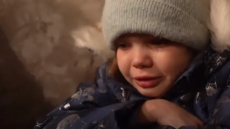 Πόλεμος στην Ουκρανία: Γροθιά στο στομάχι τα λόγια της μικρής  Βλάντα «Δεν θέλω να πεθάνω» (ΒΙΝΤΕΟ)
