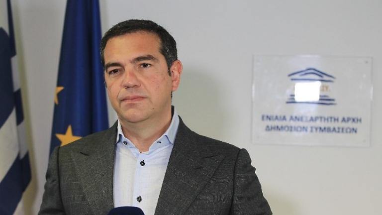 Αλ. Τσίπρας: Γιουρούσι στο δημόσιο χρήμα με 6,7 δισ. απευθείας αναθέσεις - Αυτοί θα διαχειριστούν το Ταμείο Ανάκαμψης;