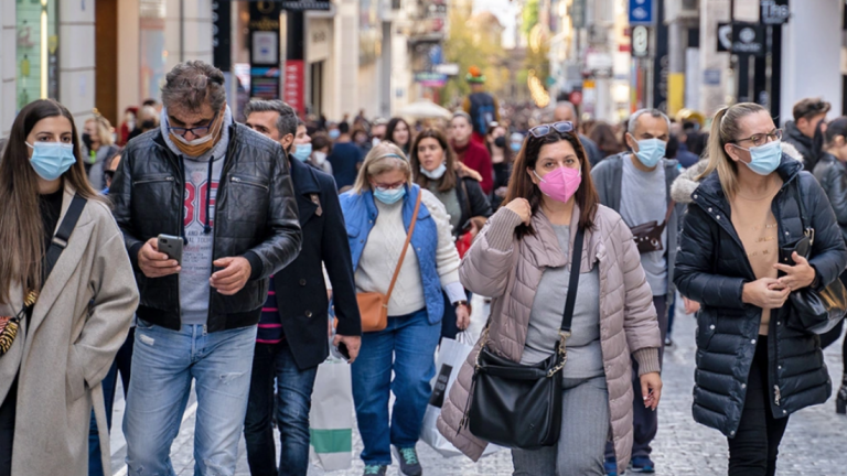 Μεταξύ των ασθενών που νοσηλεύονται διασωληνωμένοι, 451 είναι ανεμβολίαστοι και 120 εμβολιασμένοι-Αναλυτικά η γεωγραφική κατανομή των κρουσμάτων σε όλη τη χώρα 