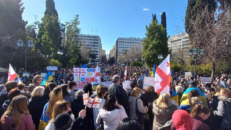 Συγκέντρωση συμπαράστης στην Ουκρανία στο Σύνταγμα