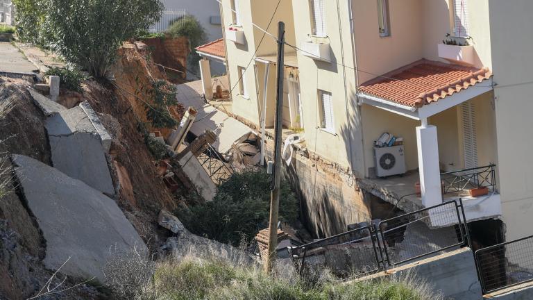 Εφιάλτης οι καθιζήσεις στο Νέο Βουτζά 