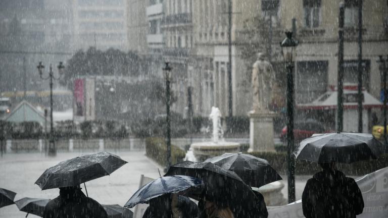 Σφοδρή κακοκαιρία και σήμερα Τετάρτη: Βροχές και καταιγίδες σε μεγάλο μέρος της χώρας - Έντονα τα φαινόμενα και στην Αττική
