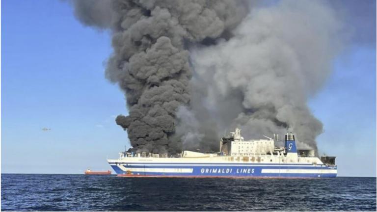 Φωτιά στο πλοίο Euroferry Olympia: Δεκατέσσερις οι αγνοούμενοι, οι τρεις Έλληνες