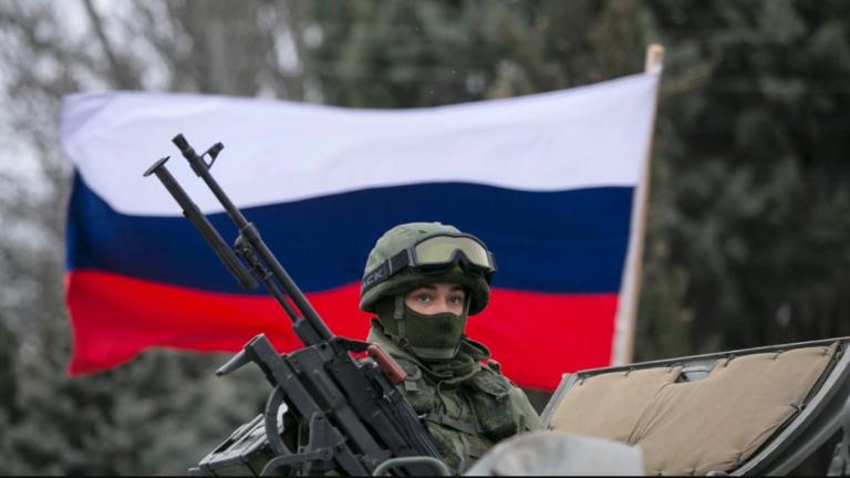Ρώσος πρέσβης: Η Μόσχα «δεν δίνει δεκάρα» για την επιβολή κυρώσεων από τη Δύση στην περίπτωση εισβολής