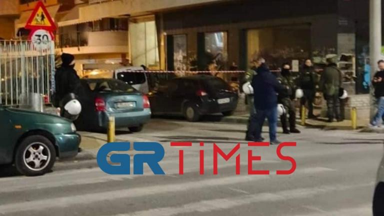 Θεσσαλονίκη: Ένας νεκρός, δύο τραυματίες σε επίθεση με μαχαίρι - Οπαδικές διαφορές πιθανόν το κίνητρο
