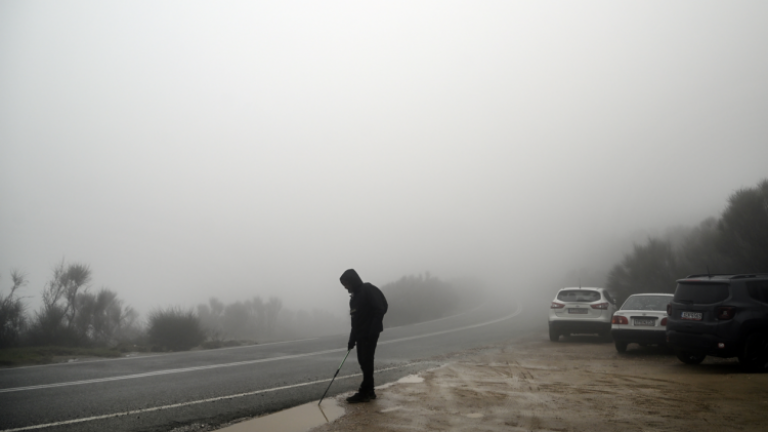 Νέα επιδείνωση του καιρού από αύριο - Τοπικά ισχυρές βροχές, καταιγίδες και πυκνές χιονοπτώσεις