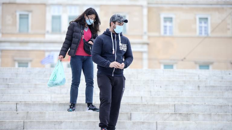 Κορονοϊός: Εισήγηση για κατάργηση της μάσκας στους εξωτερικούς χώρους