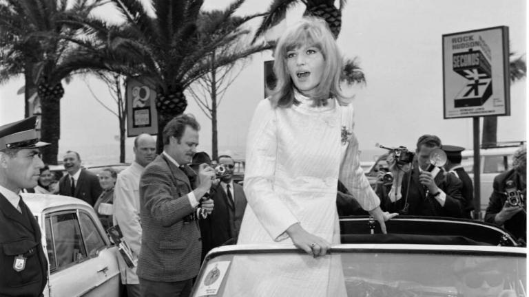 Ιταλία: H σορός της Μόνικα Βίτι τέθηκε σε λαϊκό προσκύνημα, στο δημαρχιακό μέγαρο της Ρώμης	