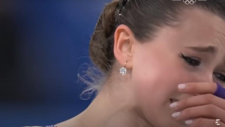 Χειμερινοί Ολυμπιακοί Αγώνες-Πεκίνο 2022: Η Βαλίεβα κυριάρχησε στο ατομικό με δάκρυα στα μάτια