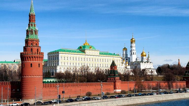 Ρωσία: Οι επιχειρηματικές συμφωνίες με “μη φιλικές χώρες” θα απαιτούν την έγκριση της κυβέρνησης