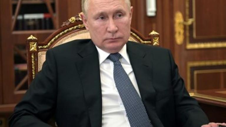 Ο Πούτιν δεν θέλει πλέον δολάρια ή ευρώ, αλλά ρούβλια για το ρωσικό αέριο που παραδίδεται στην ΕΕ