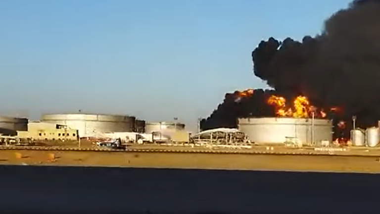 Σαουδική Αραβία: Τεράστια έκρηξη σε πετρελαϊκές εγκαταστάσεις της Aramco στη Τζέντα