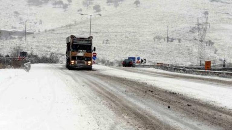 Άνοιξε για τα φορτηγά το ρεύμα της ΠΑΘΕ προς Λαμία - Ποιες απαγορεύσεις ισχύουν ακόμη