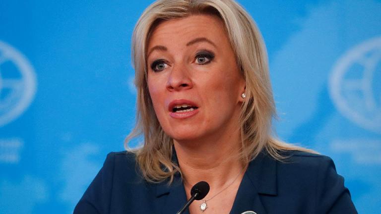 Η Ρωσίδα διπλωμάτης αναφέρει επίσης ότι η Αθήνα «είναι έτοιμη να μηδενίσει την ίδια την κοινή μας ιστορίκη κληρονομιά»