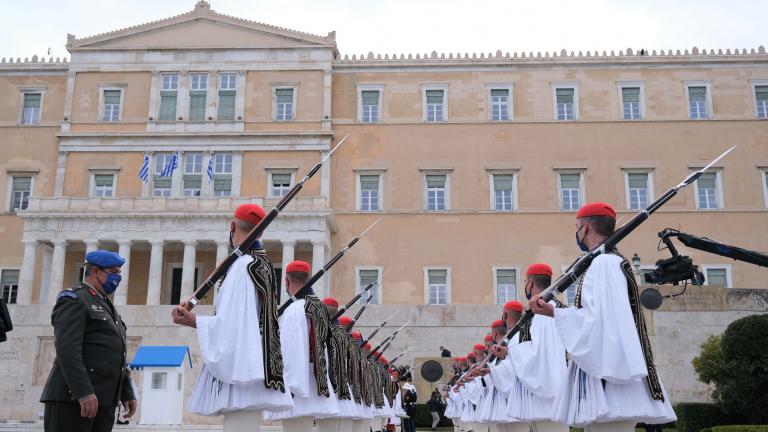 παρελάσεις 