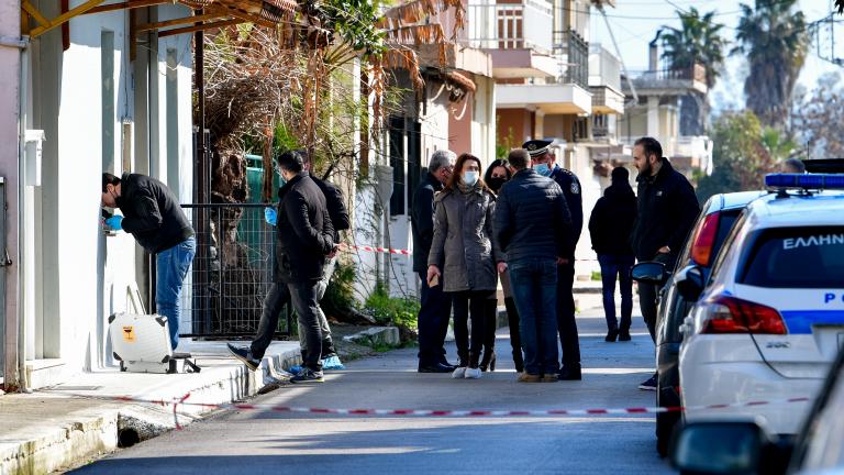 Φονικό στην Ανδραβίδα: Εκτέλεσε τους γονείς και έπνιξε τα παιδιά - Ανθρωποκυνηγητό για τον εντοπισμό του βασικού ύποπτου