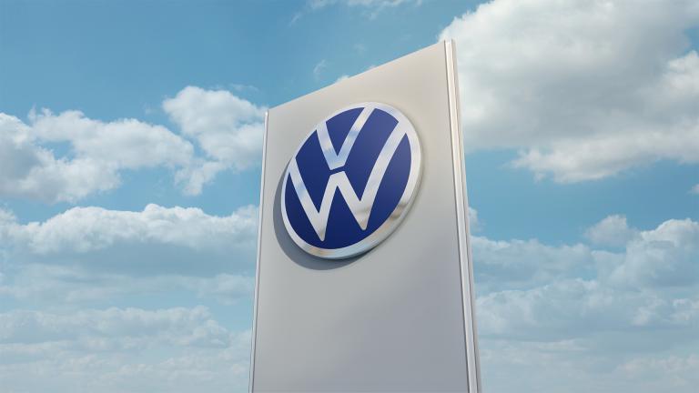 Πόλεμος στην Ουκρανία: Η Volkswagen θα σταματήσει να παίρνει παραγγελίες για μερικά υβριδικά μοντέλα
