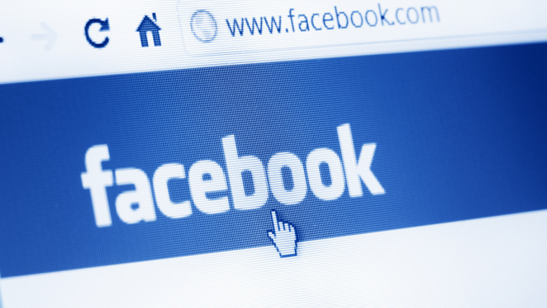 Η Ρωσία απαιτεί οι ΗΠΑ να σταματήσουν τις «εξτρεμιστικές δραστηριότητες» του Facebook