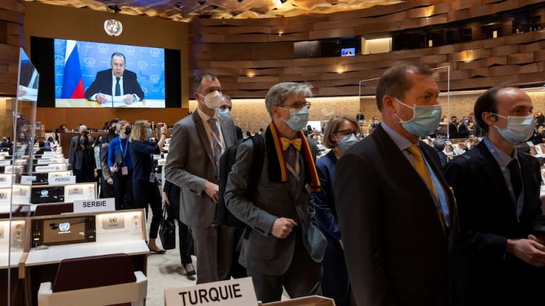 Δεκάδες διπλωμάτες γύρισαν την πλάτη στον Λαβρόφ κατά την ομιλία του στον ΟΗΕ
