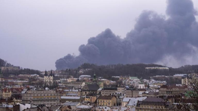 Ρωσικοί πύραυλοι έπληξαν δύο πόλεις στην κεντρική Ουκρανία