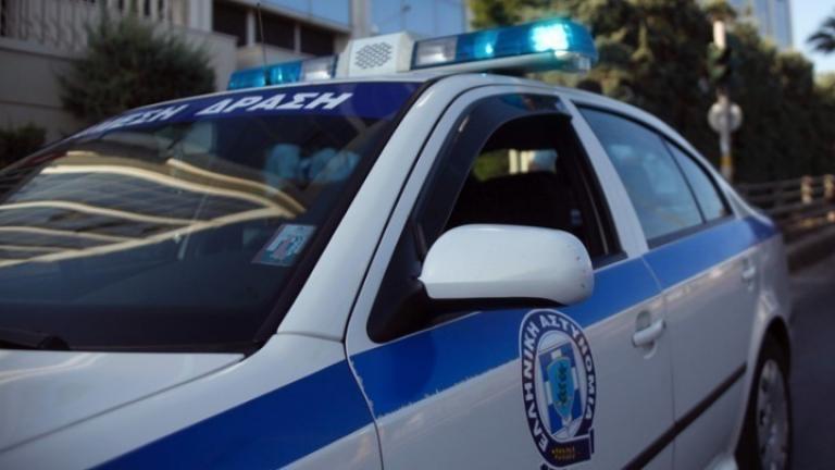 Θεσσαλονίκη: Αυτοκίνητο έπεσε πάνω σε έξι σταθμευμένα οχήματα προκαλώντας υλικές ζημιές