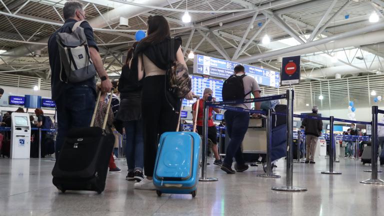 Τέλος το covid pass και πιστοποιητικού EUDCC από 1η Μαΐου- Τι ισχύει με τα rapid test για ανεμβολίαστους εκπαιδευτικούς