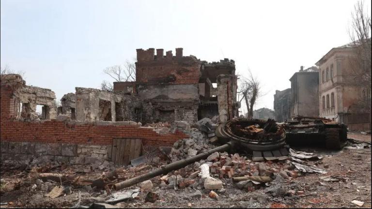 Ζελένσκι: Δεν διαθέτουμε τον απαιτούμενο οπλισμό για να υπερασπιστούμε την Μαριούπολη