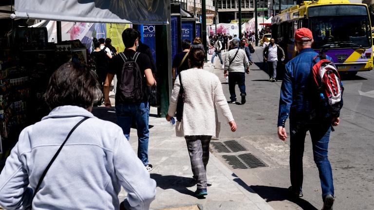 Μεταξύ των ασθενών που νοσηλεύονται διασωληνωμένοι, 91 είναι ανεμβολίαστοι ή μερικώς εμβολιασμένοι και 82 οι πλήρως εμβολιασμένοι 