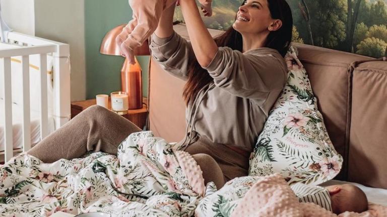 Χριστίνα Μπόμπα: Αποκάλυψε πότε θα γίνει η βάφτιση των δίδυμων κοριτσιών της 