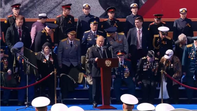 Δείτε LIVE την επίδειξη δύναμης του Πούτιν, την κεντρική παρέλαση στην Κόκκινη Πλατεία της Μόσχας