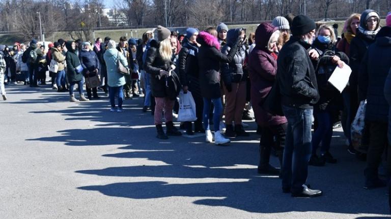 Περισσότεροι από 5,5 εκατομμύρια άνθρωποι εγκατέλειψαν την Ουκρανία